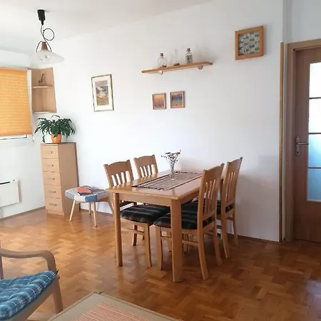 Meena Apartment *